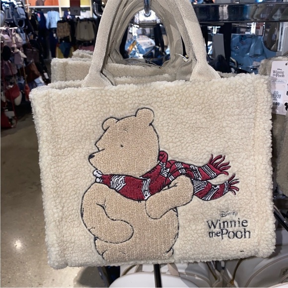 Disney Winnie the Pooh Beige Sherpa Tote - Picture 1 of 5